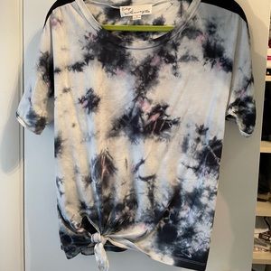 Vintage Havana tie dye shirt with cute tie in the front